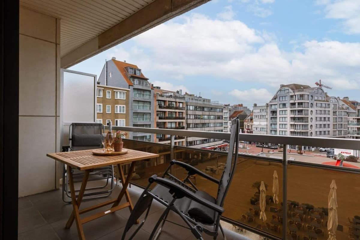 Modern Apartment In Centre Of Knokke Esterno foto