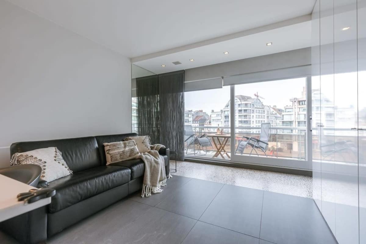 Modern Apartment In Centre Of Knokke Esterno foto