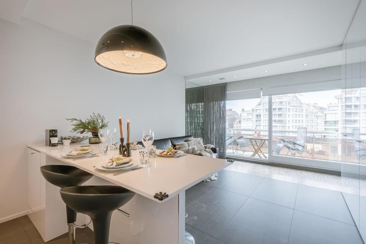 Modern Apartment In Centre Of Knokke Esterno foto